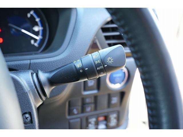 Toyota NOAH 2018-09 7815683-14