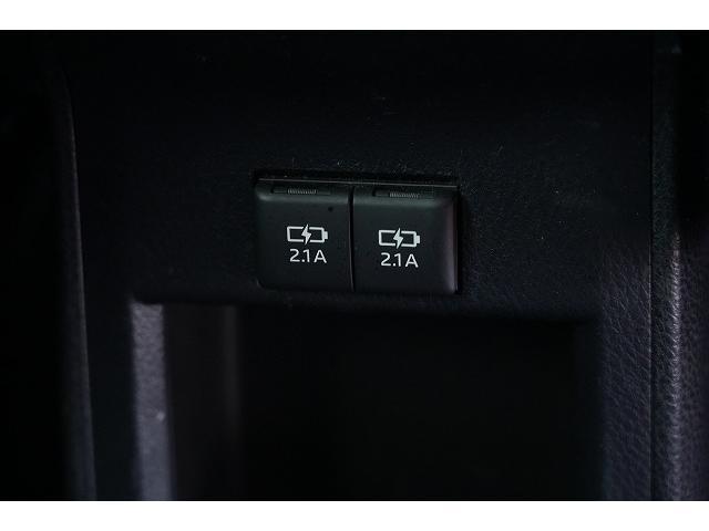 Toyota NOAH 2018-09 7815683-15