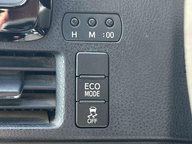 Toyota NOAH 2018-05 7815692-19