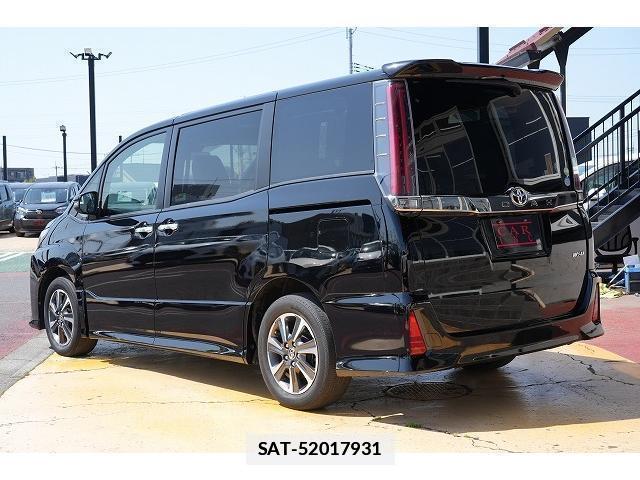 Toyota NOAH 2019-03 7815729-1
