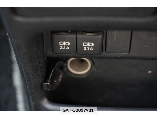 Toyota NOAH 2019-03 7815729-13
