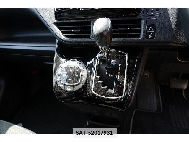 Toyota NOAH 2019-03 7815729-5