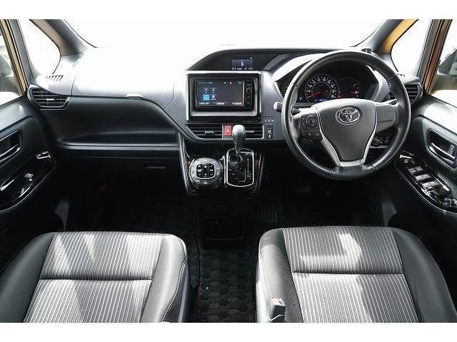 Toyota NOAH 2017-07 7815737-3