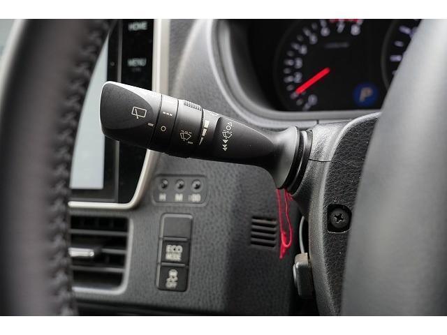 Toyota NOAH 2018-11 7815742-12