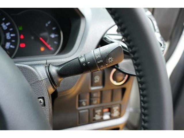 Toyota NOAH 2018-11 7815742-9