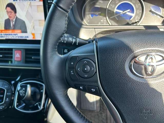 Toyota NOAH 2018-12 7815910-15