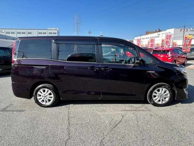 Toyota NOAH 2018-12 7815910-8