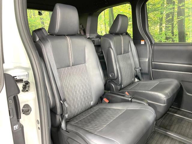 Toyota NOAH 2022-11 7815923-8
