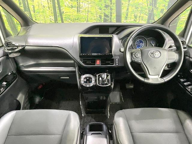 Toyota NOAH 2018-09 7815973-1