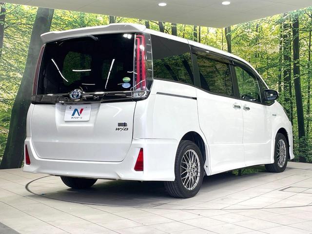 Toyota NOAH 2018-09 7815973-17