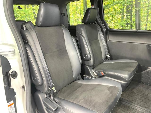 Toyota NOAH 2018-09 7815973-8