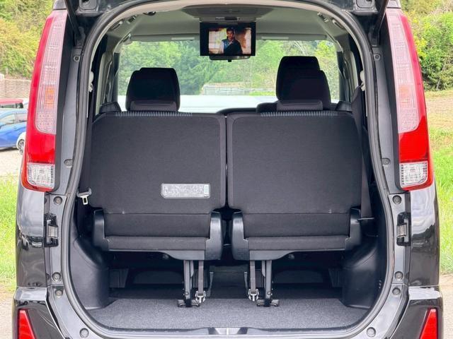 Toyota NOAH 2015-12 7816207-12