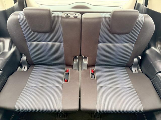 Toyota NOAH 2015-12 7816207-15