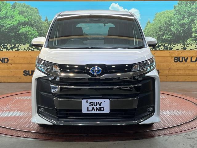 Toyota NOAH 2023-06 7816242-14