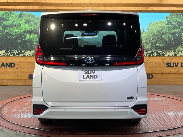 Toyota NOAH 2023-06 7816242-15