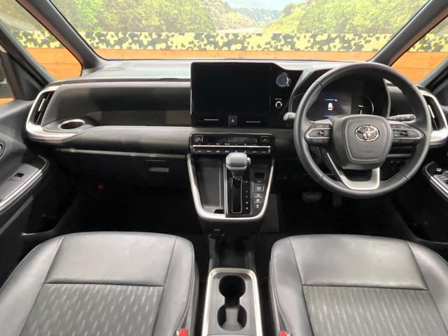 Toyota NOAH 2022-03 7816260-1