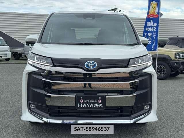 Toyota NOAH 2025-03 7816301-12
