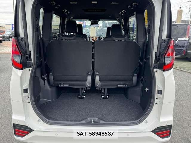 Toyota NOAH 2025-03 7816301-16