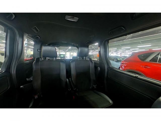 Toyota NOAH 2019-06 7816657-5