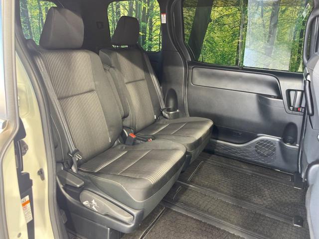 Toyota NOAH 2020-02 7816738-8