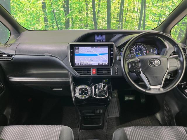 Toyota NOAH 2017-07 7816741-1