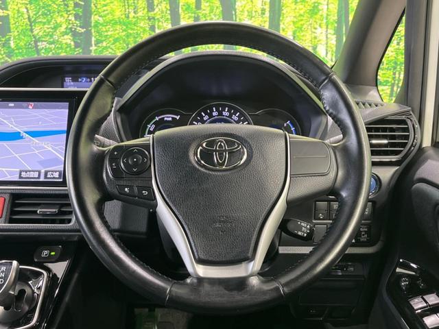 Toyota NOAH 2017-07 7816741-11