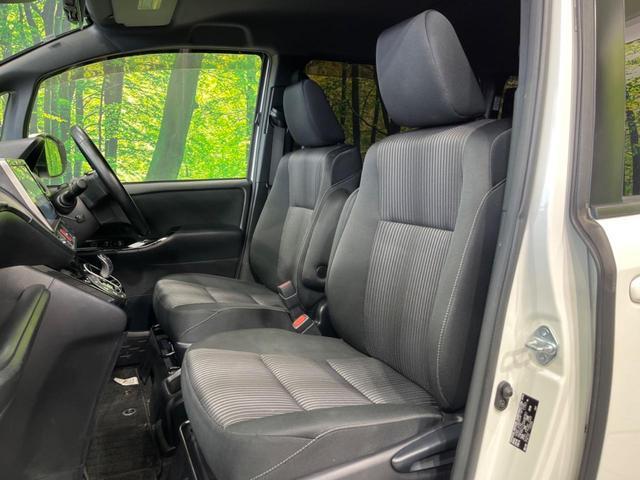 Toyota NOAH 2017-07 7816741-7