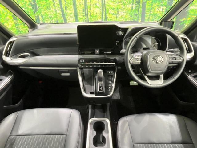 Toyota NOAH 2024-07 7816757-1