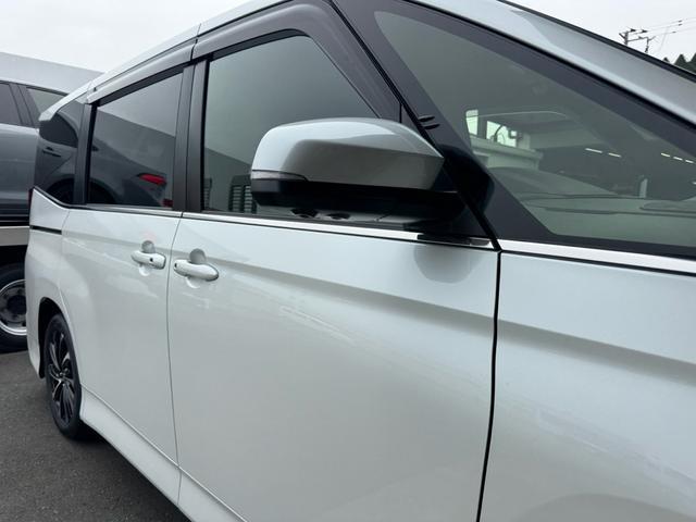 Toyota NOAH 2026-05 7816793-11