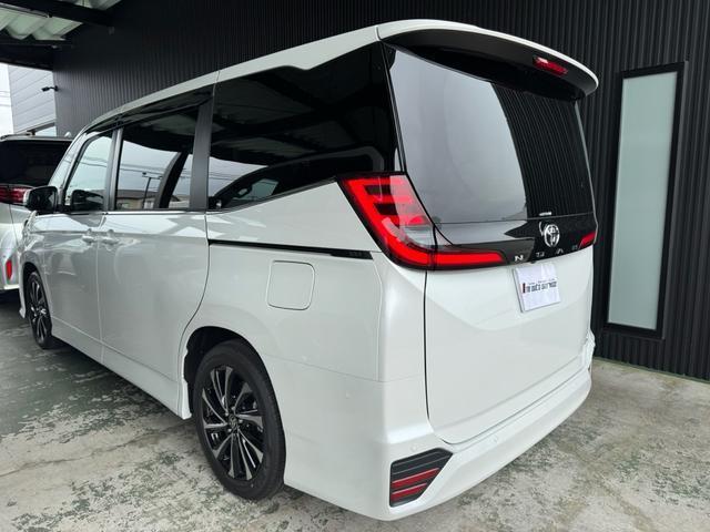 Toyota NOAH 2026-05 7816793-14