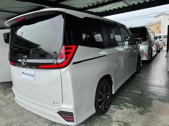 Toyota NOAH 2026-05 7816793-15