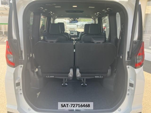 Toyota NOAH 2026-01 7817021-16