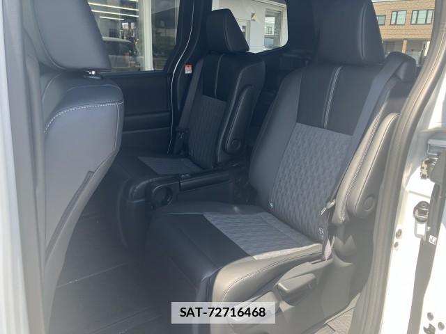 Toyota NOAH 2026-01 7817021-5