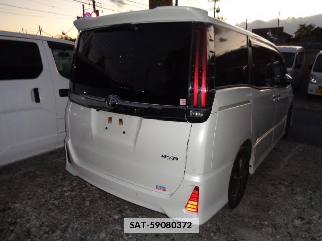 Toyota NOAH 2020-11 7817066-1