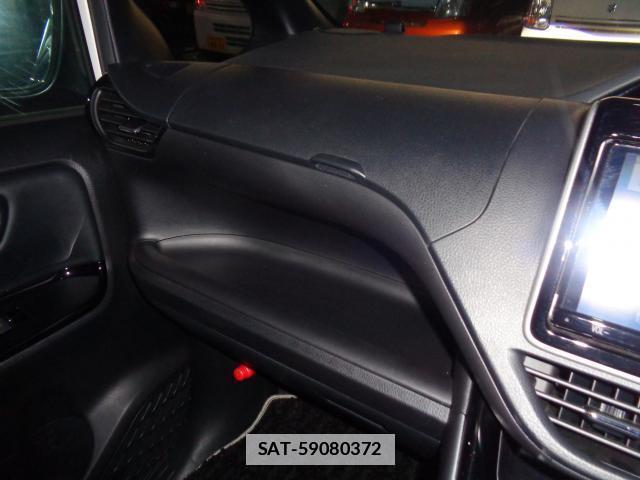 Toyota NOAH 2020-11 7817066-11