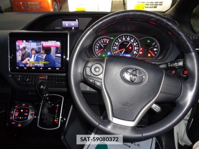 Toyota NOAH 2020-11 7817066-2