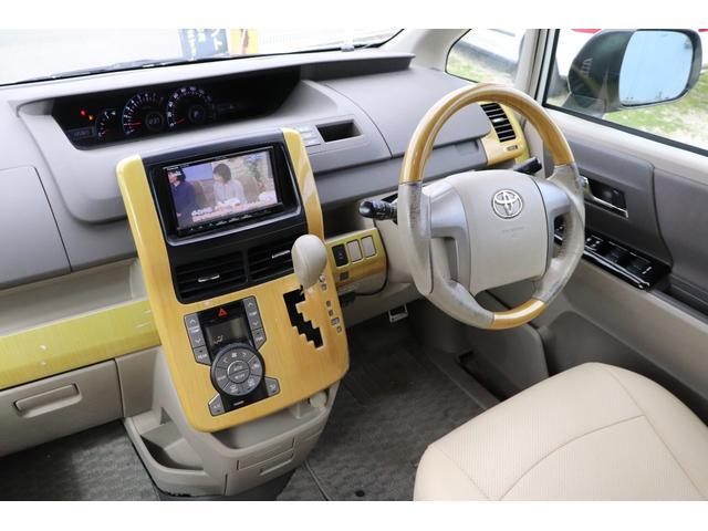 Toyota NOAH 2007-09 7817612-13