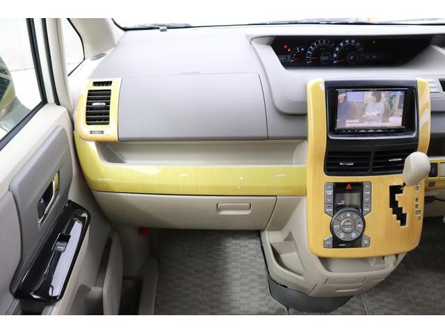 Toyota NOAH 2007-09 7817612-18