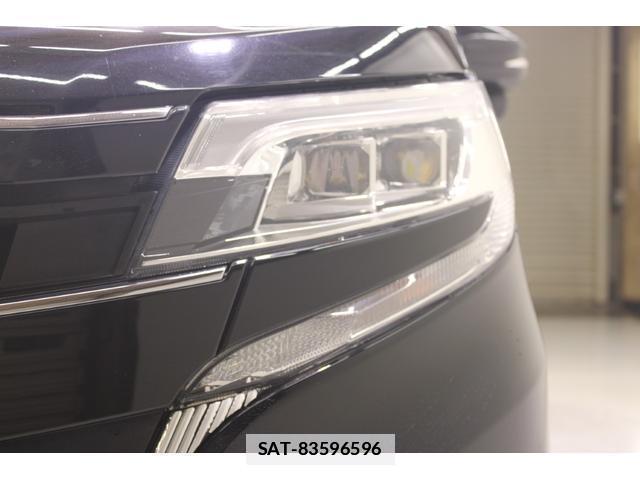 Toyota NOAH 2018-07 7818181-16