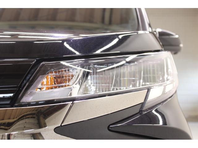 Toyota NOAH 2023-03 7818183-15