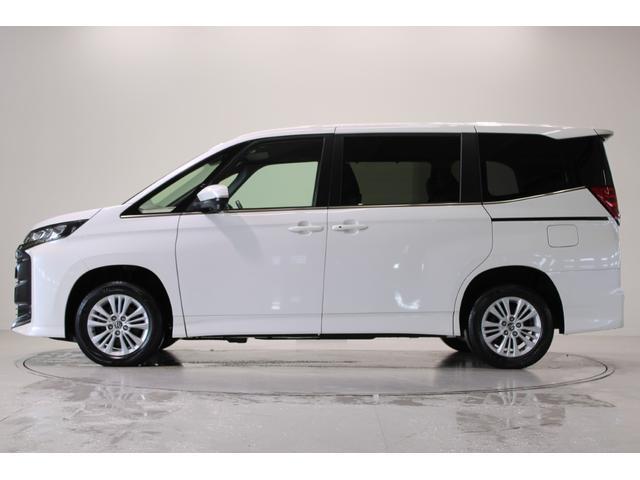 Toyota NOAH 2023-01 7818184-9