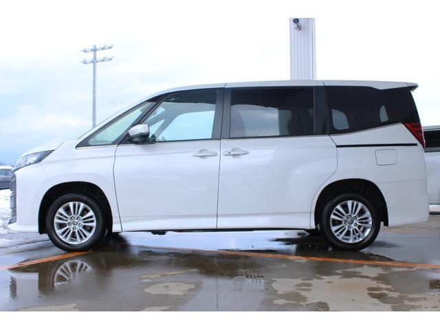 Toyota NOAH 2023-01 7818185-10