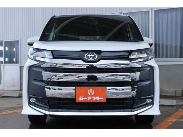 Toyota NOAH 2023-01 7818185-13