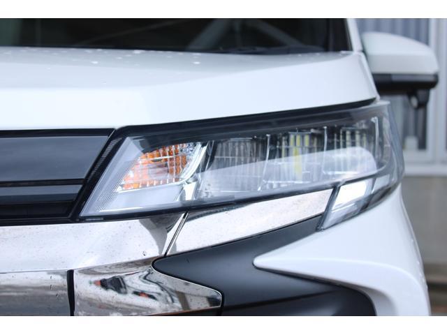 Toyota NOAH 2023-01 7818185-16
