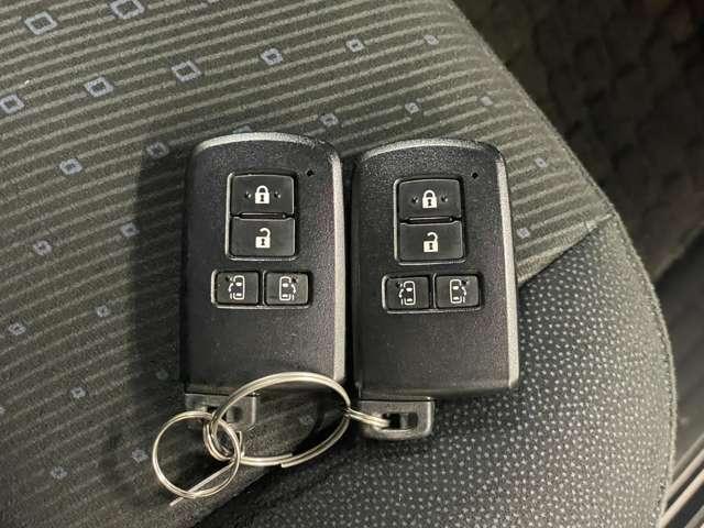 Toyota NOAH 2015-09 7818428-15