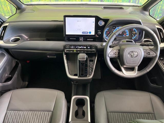 Toyota NOAH 2023-05 7818438-1