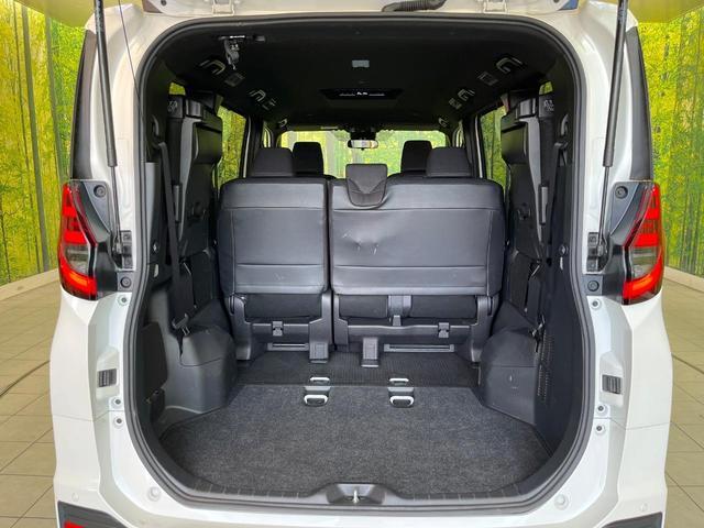 Toyota NOAH 2022-02 7818440-11