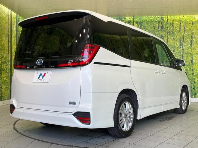 Toyota NOAH 2022-02 7818440-18