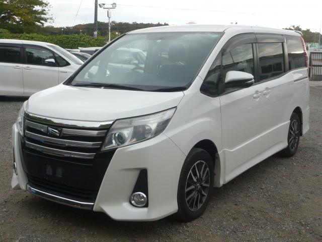 Toyota NOAH 2015-02 7818780-0