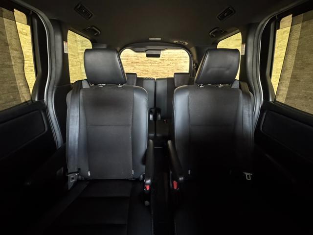 Toyota NOAH 2021-11 7818929-13